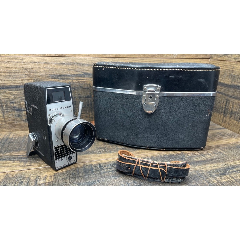 Bell‎ & Howell Electric Eye 8mm Movie Camera Made USA Serial AY-22477 Case VTG